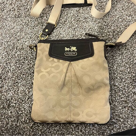 COACH Madison Dotted Op Art Swingpack Brown and Tan Crossbody - Picture 2 of 14